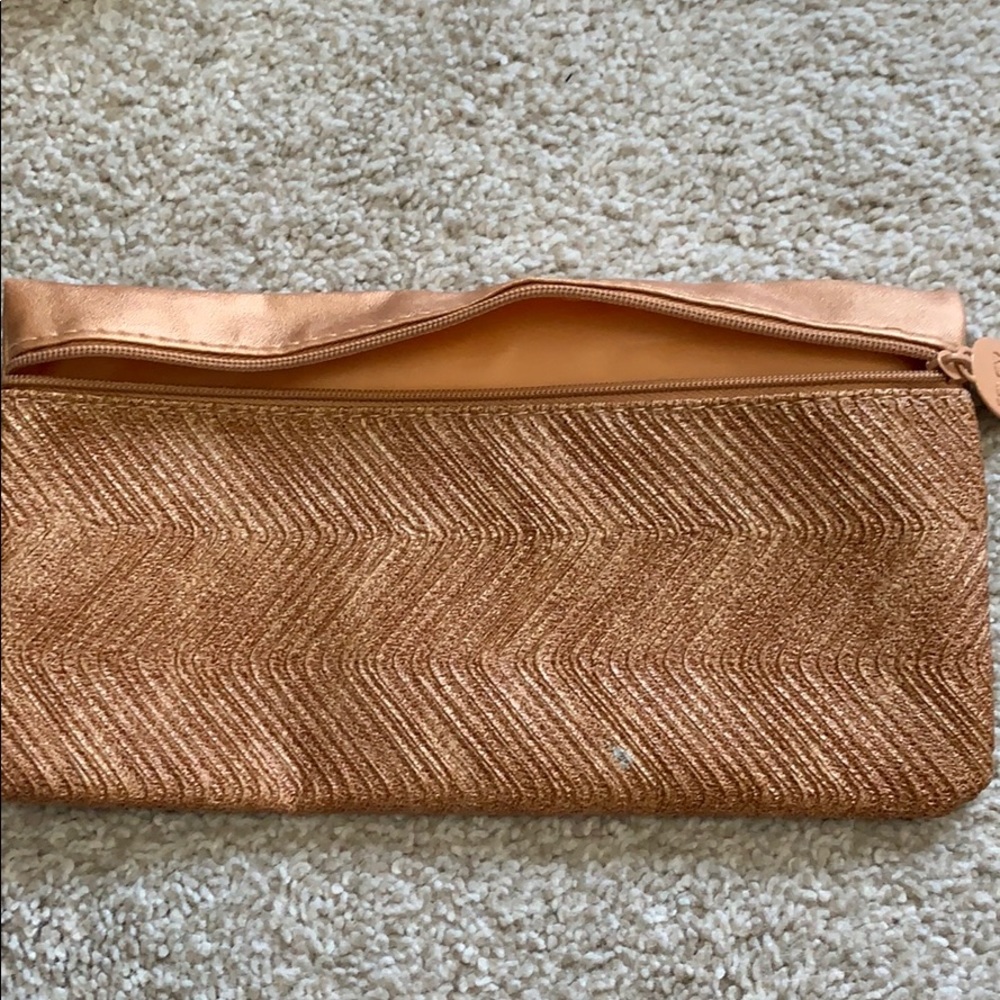 Cosmetic bag